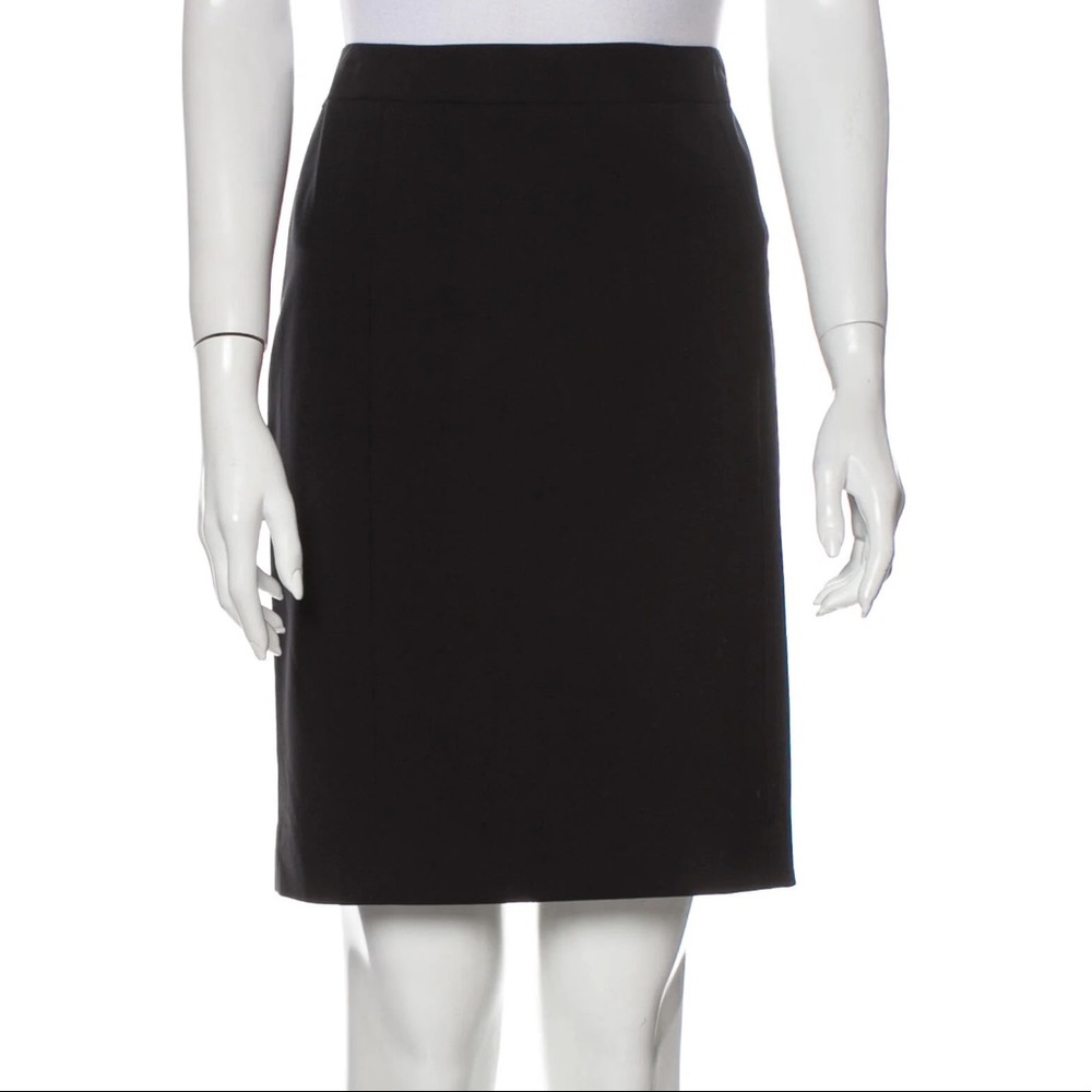 Lafayette 148 Virgin Wool pencil Skirt solid black knee length back slit